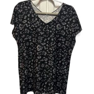 Women's Top - No name